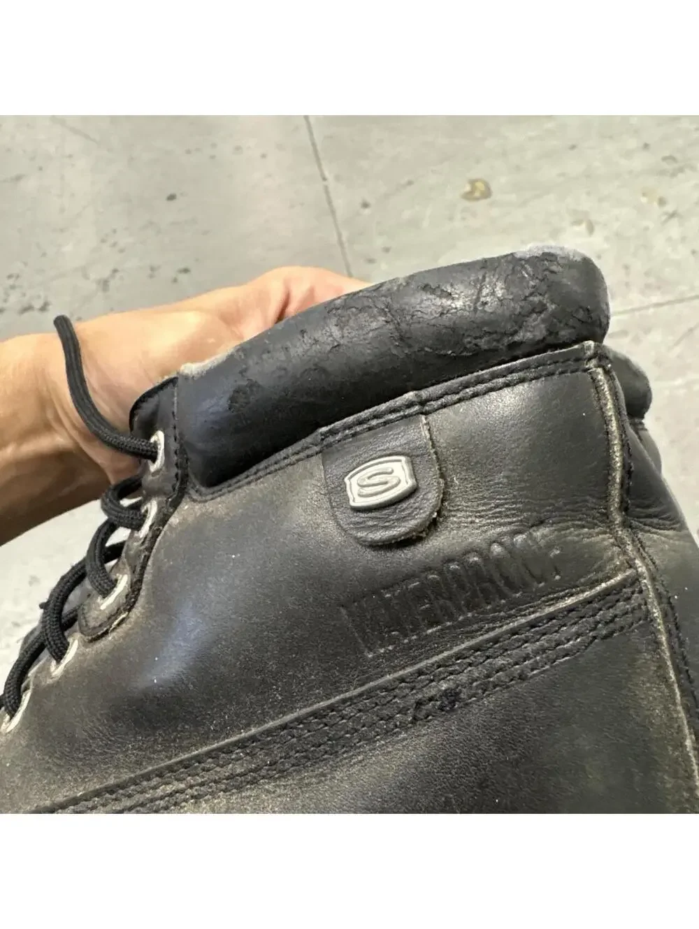 Crazy Y2K grunge, sketchers combat boots.